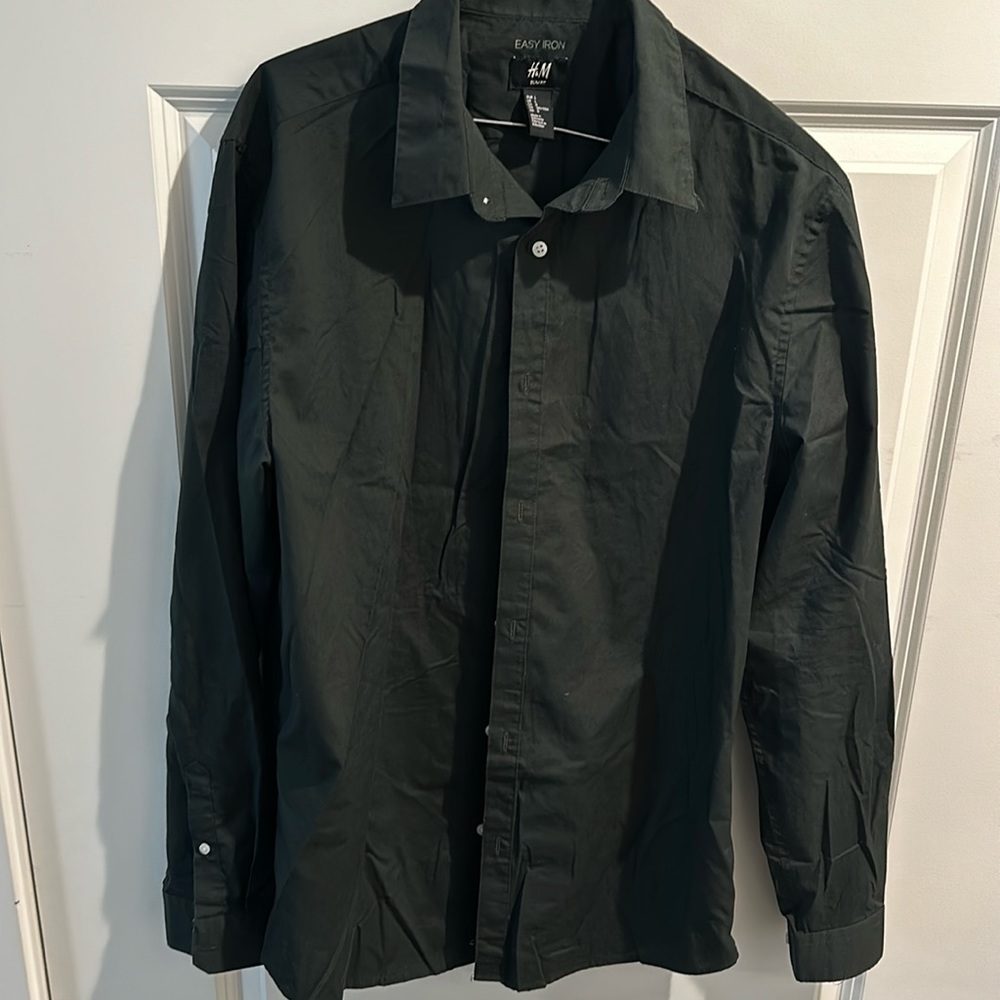 H&M Long Sleeve Button-Up “L” Dark Green (Slim Fit)